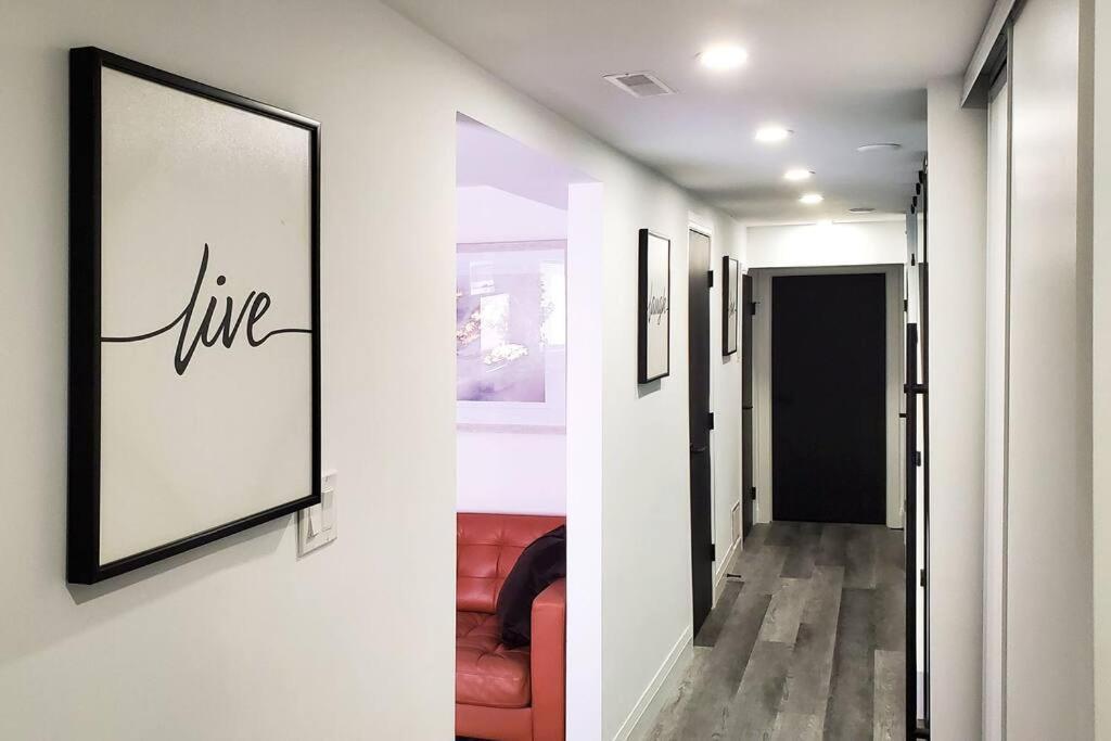 Renovated Guest Suite Near The Lake & High Park In Toronto! Exterior photo