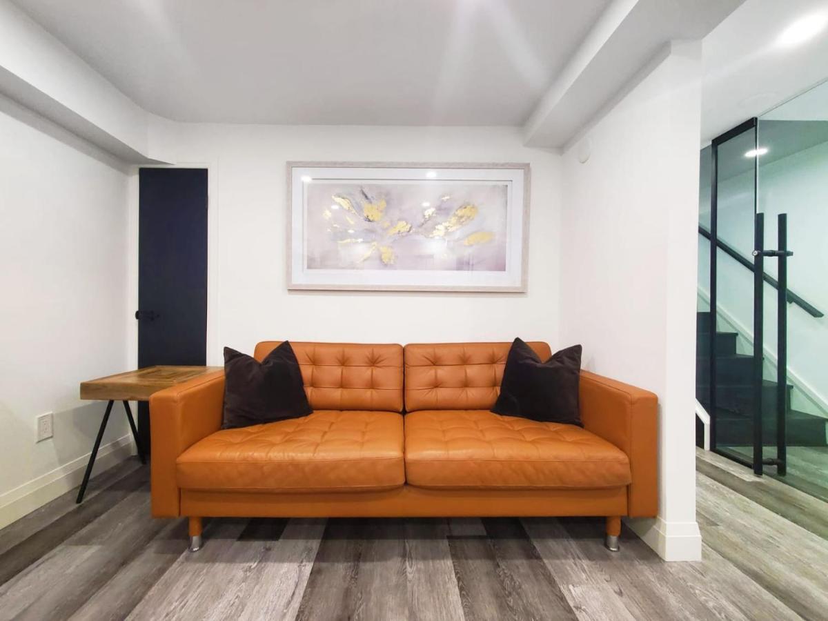 Renovated Guest Suite Near The Lake & High Park In Toronto! Exterior photo